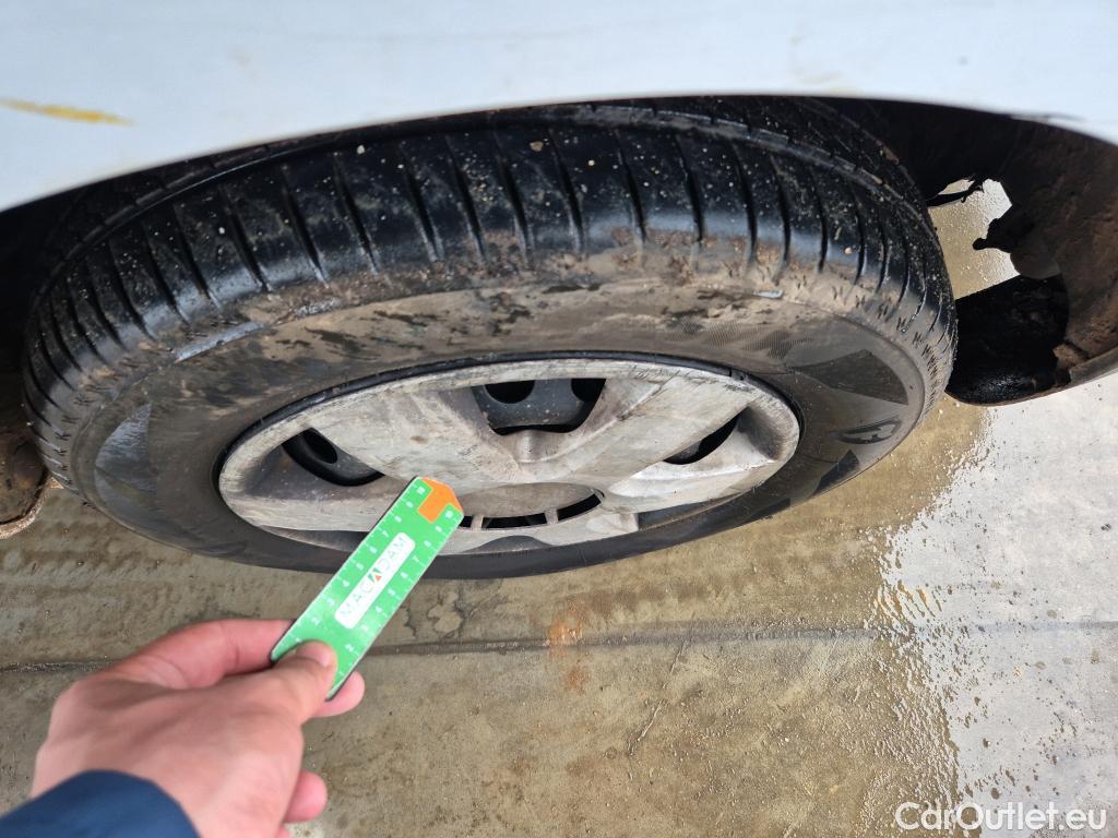  Nissan  NV200 NISSAN NV250 / 2019 / 4P / furgón 2pl 1.5dCi 70 kW (95CV) L2H1 ÓPTIMA #44