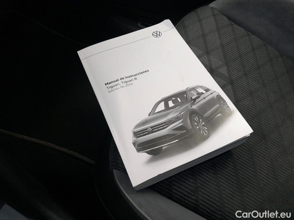  Volkswagen  Tiguan VOLKSWAGEN  / 2020 / 5P / todoterreno R-Line 2.0 TDI 110kW (150CV) DSG #19