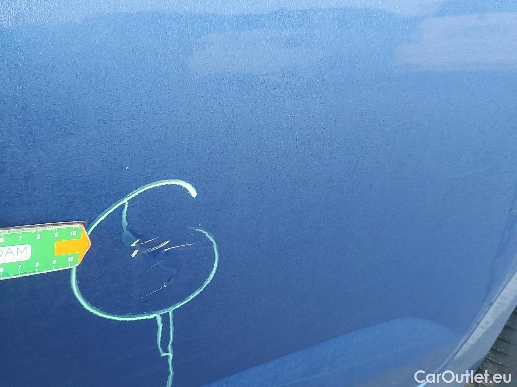  Volkswagen  Polo VOLKSWAGEN  / 2021 / 5P / berlina con portón Life 1.0 TSI 70kW (95CV) #3