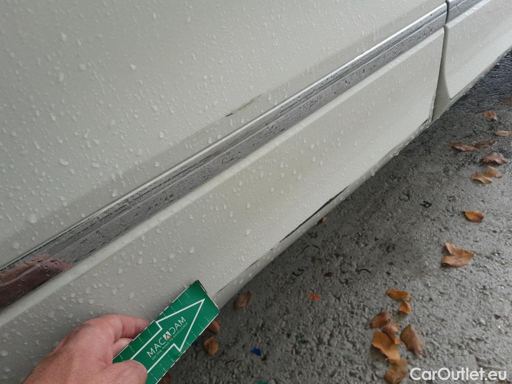  Volkswagen  Tiguan VOLKSWAGEN  / 2020 / 5P / todoterreno R-Line 2.0 TDI 110kW (150CV) DSG #27