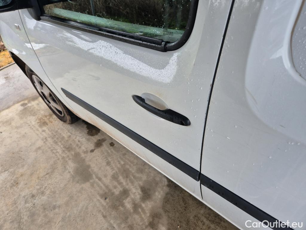  Nissan  NV200 NISSAN NV250 / 2019 / 4P / furgón 2pl 1.5dCi 70 kW (95CV) L2H1 ÓPTIMA #16