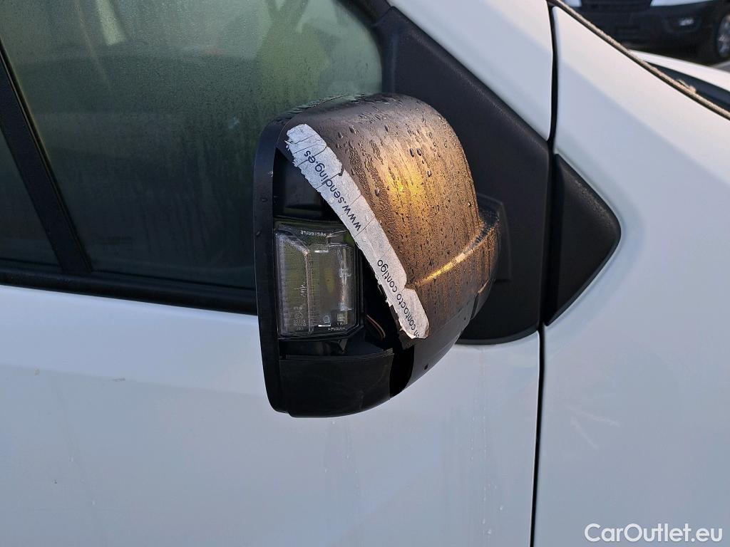  Nissan  Primastar NISSAN  / 2021 / 4P / furgón 2.0dCi 81kW (110CV) L1H1 1T Go #9