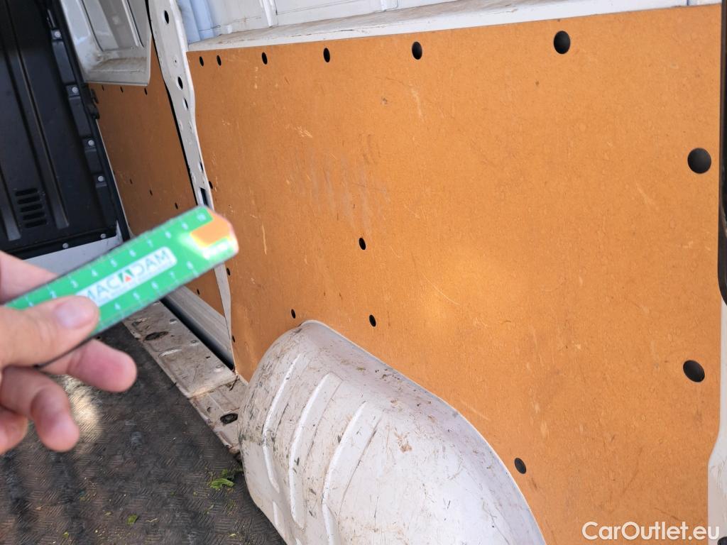  Nissan  NV400 NISSAN  / 2011 / 4P / furgón L2H2 3,5T 2.3dCi 110kW FWD Optima #38