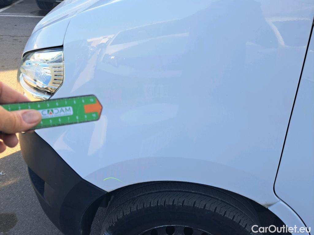  Nissan  NV400 NISSAN  / 2011 / 4P / furgón L2H2 3,5T 2.3dCi 110kW FWD Optima #40