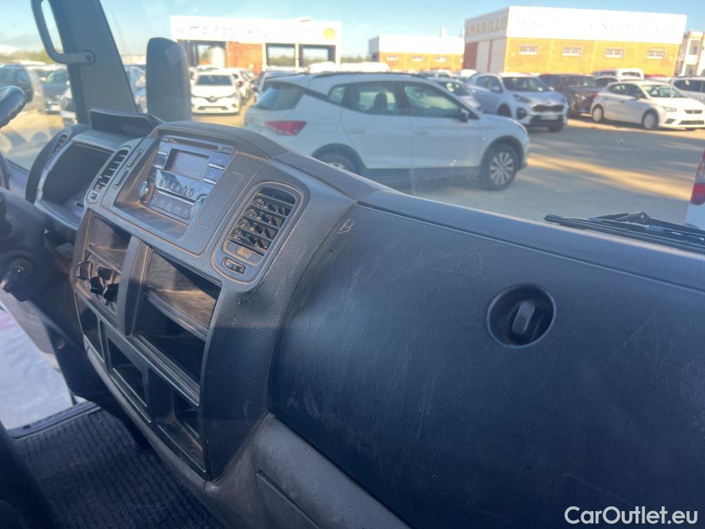  Nissan  NV400 NISSAN NT400 / 2014 / 4P / chasis doble cabina 35.13/3 Comfort Doble Cabina Larga #35