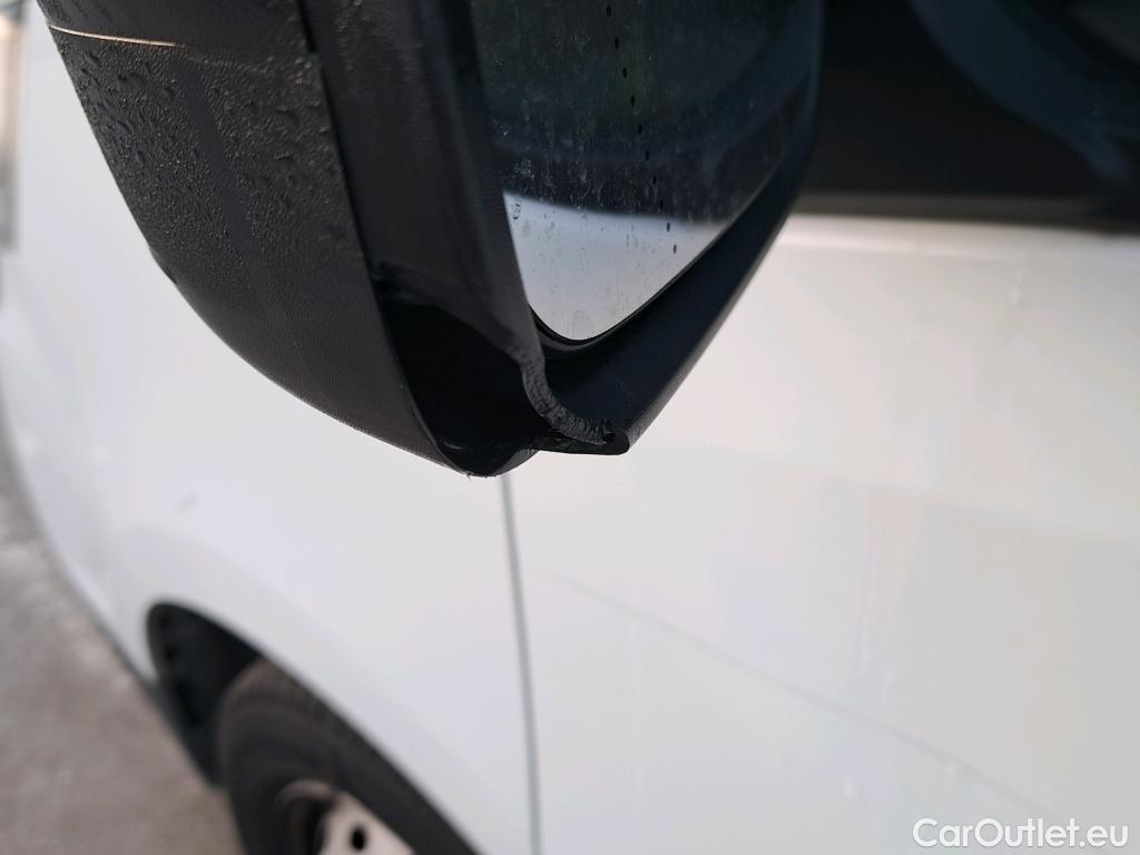  Nissan  Primastar NISSAN  / 2021 / 4P / furgón 2.0dCi 81kW (110CV) L1H1 1T Go #8