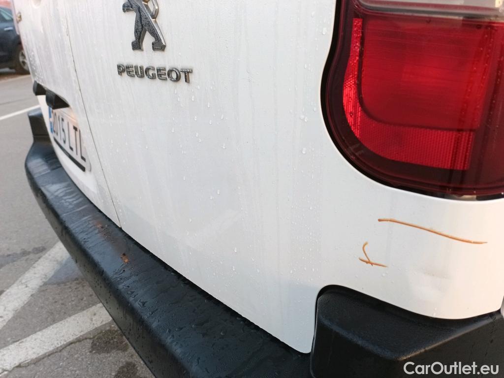  Peugeot  Partner PEUGEOT  / 2018 / 4P / furgón derivado de turismo Premium Standard 600kg BlueHDi 73kW (AC) #4