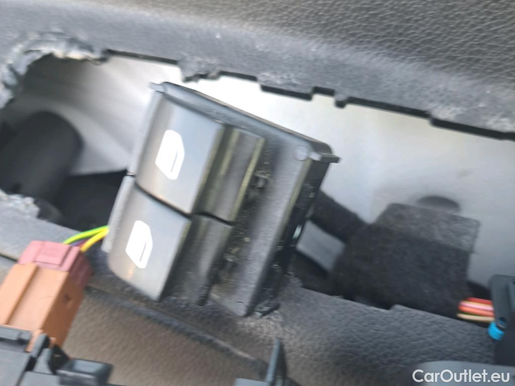  Citroen  Berlingo CITROEN  / 2018 / 3P / furgón derivado de turismo Talla M BlueHDi 75 CONTROL #24