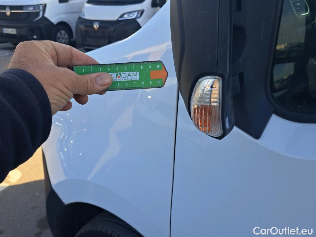  Nissan  NV400 NISSAN  / 2011 / 4P / furgón L2H2 3,5T 2.3dCi 110kW FWD Optima #21