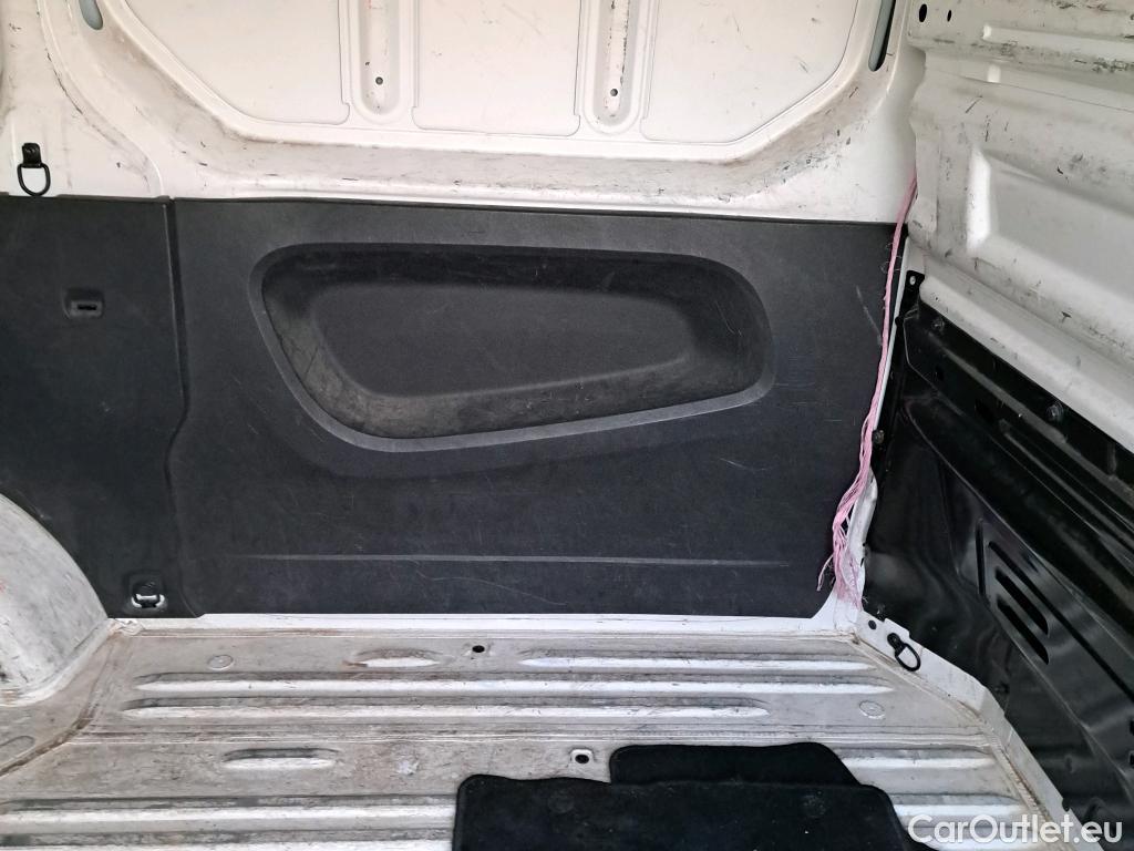  Nissan  Primastar NISSAN  / 2021 / 4P / furgón 2.0dCi 81kW (110CV) L1H1 1T Go #34