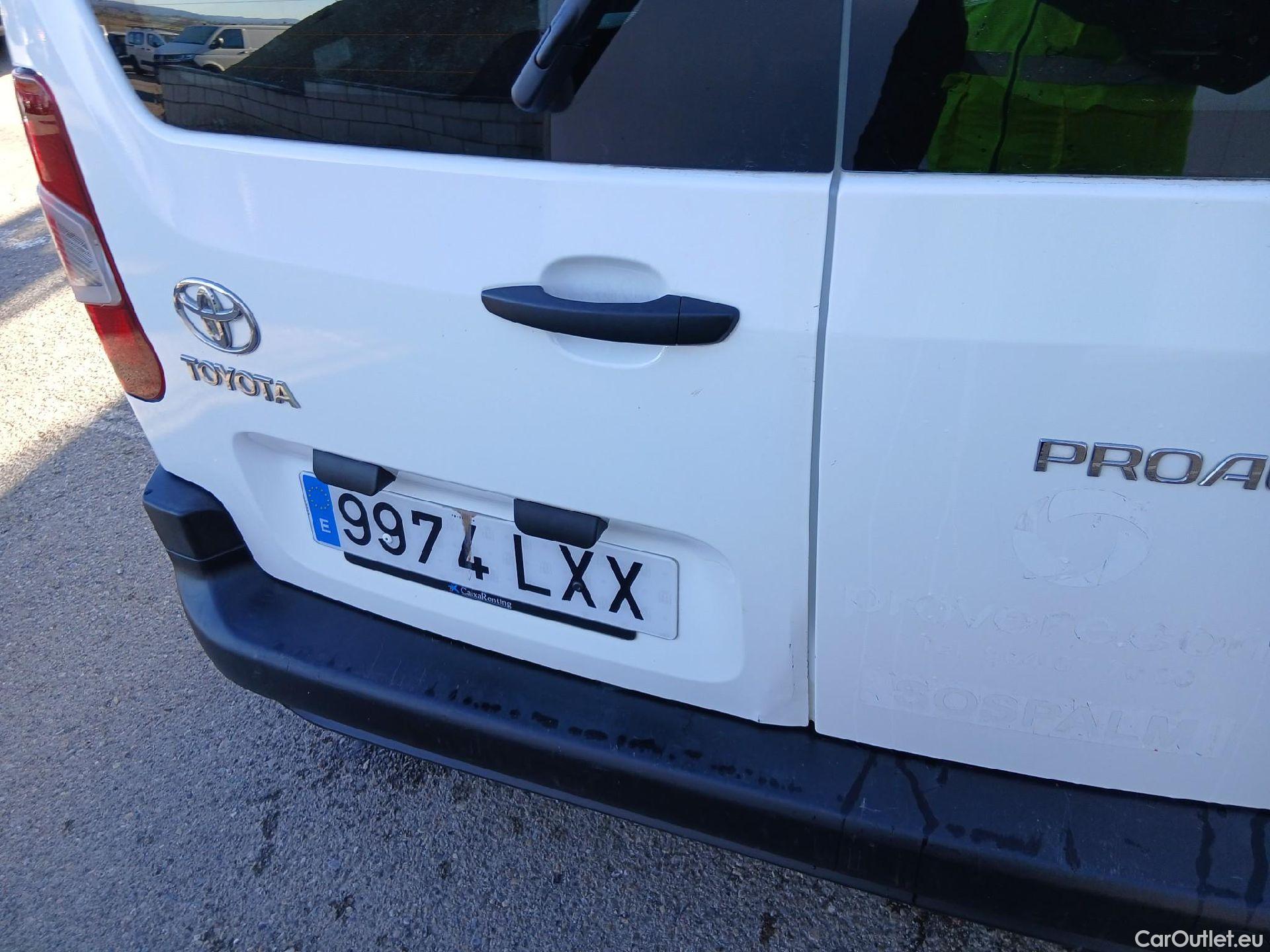  Toyota  Proace TOYOTA  City / 2020 / 4P / combi 1.5D 75kW (100CV) GX L1 #17