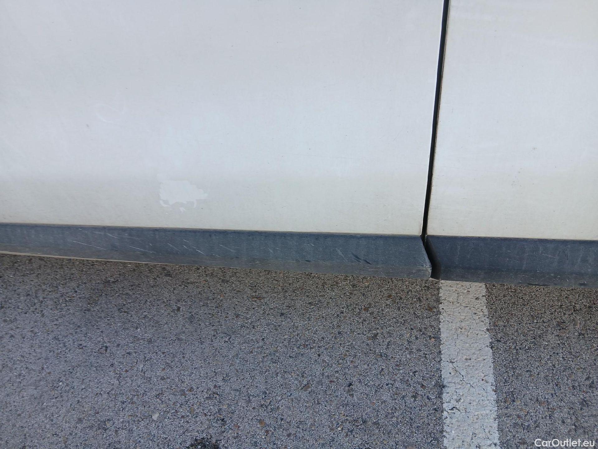  Opel  Vivaro OPEL  / 2019 / 4P / furgón 1.5 Diésel 88kW (120CV) M Std Select #18