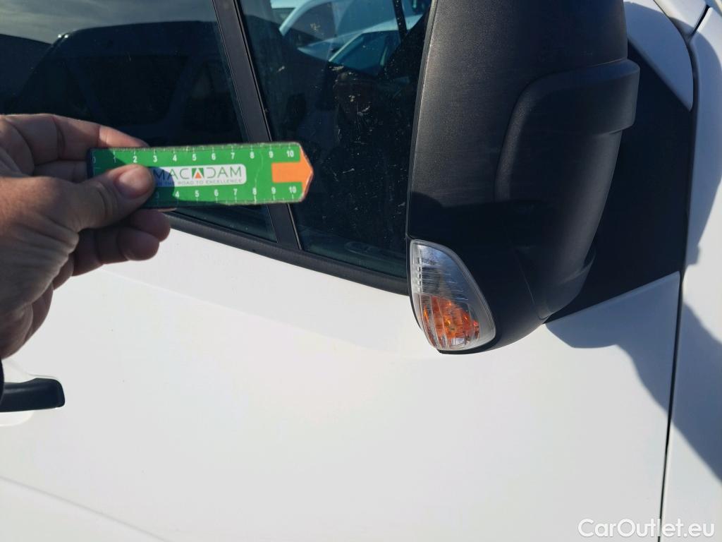  Nissan  NV400 NISSAN  / 2011 / 4P / furgón L2H2 3,5T 2.3dCi 110kW FWD Optima #23