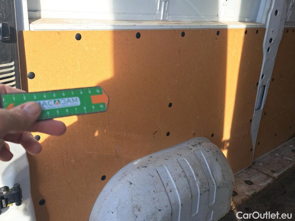  Nissan  NV400 NISSAN  / 2011 / 4P / furgón L2H2 3,5T 2.3dCi 110kW FWD Optima #34