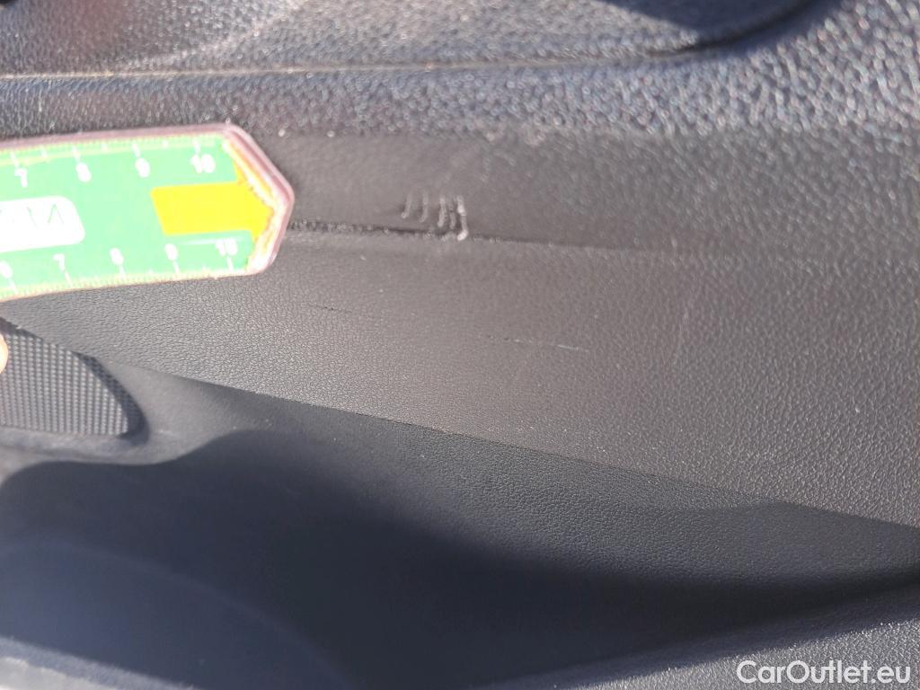  Citroen  Berlingo CITROEN  / 2018 / 3P / furgón derivado de turismo Talla M BlueHDi 75 CONTROL #45