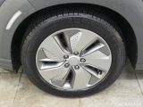  Hyundai  Konna Hyundai KONA Limited Electric 64 kWh 5d #29