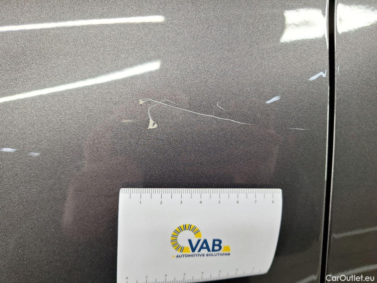  Peugeot  5008 Peugeot,  FL'20, Peugeot  1.5 BlueHDi 96kW S&S EAT8 Allure Pack #40