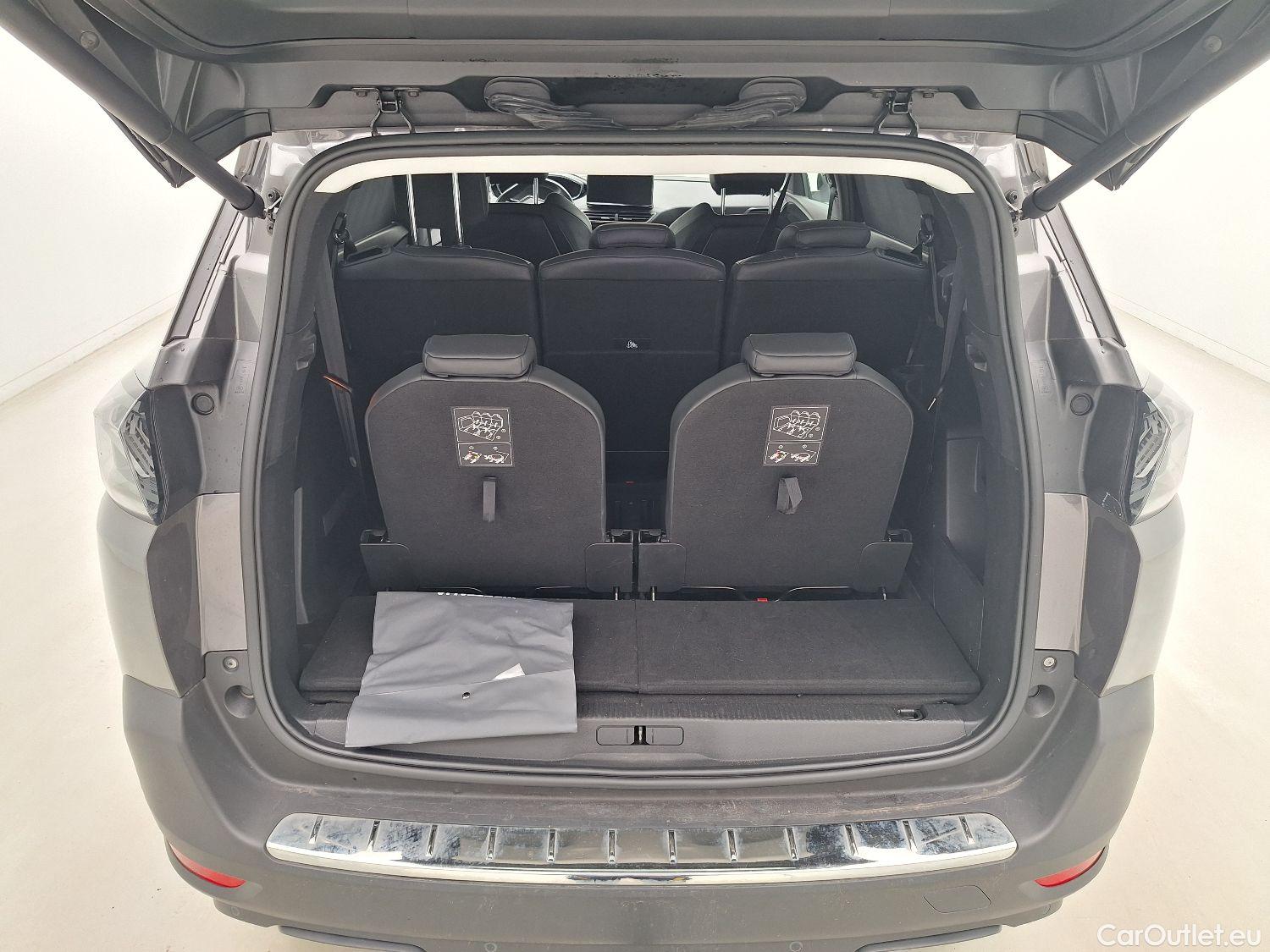  Peugeot  5008 Peugeot,  FL'20, Peugeot  1.5 BlueHDi 96kW S&S EAT8 Allure Pack #2