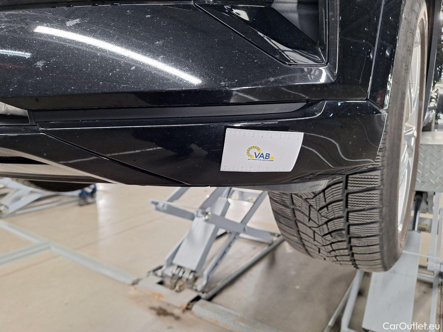  Audi  E-TRON Audi,  '19 BEV, Audi  55 Quattro Advanced 5d #8