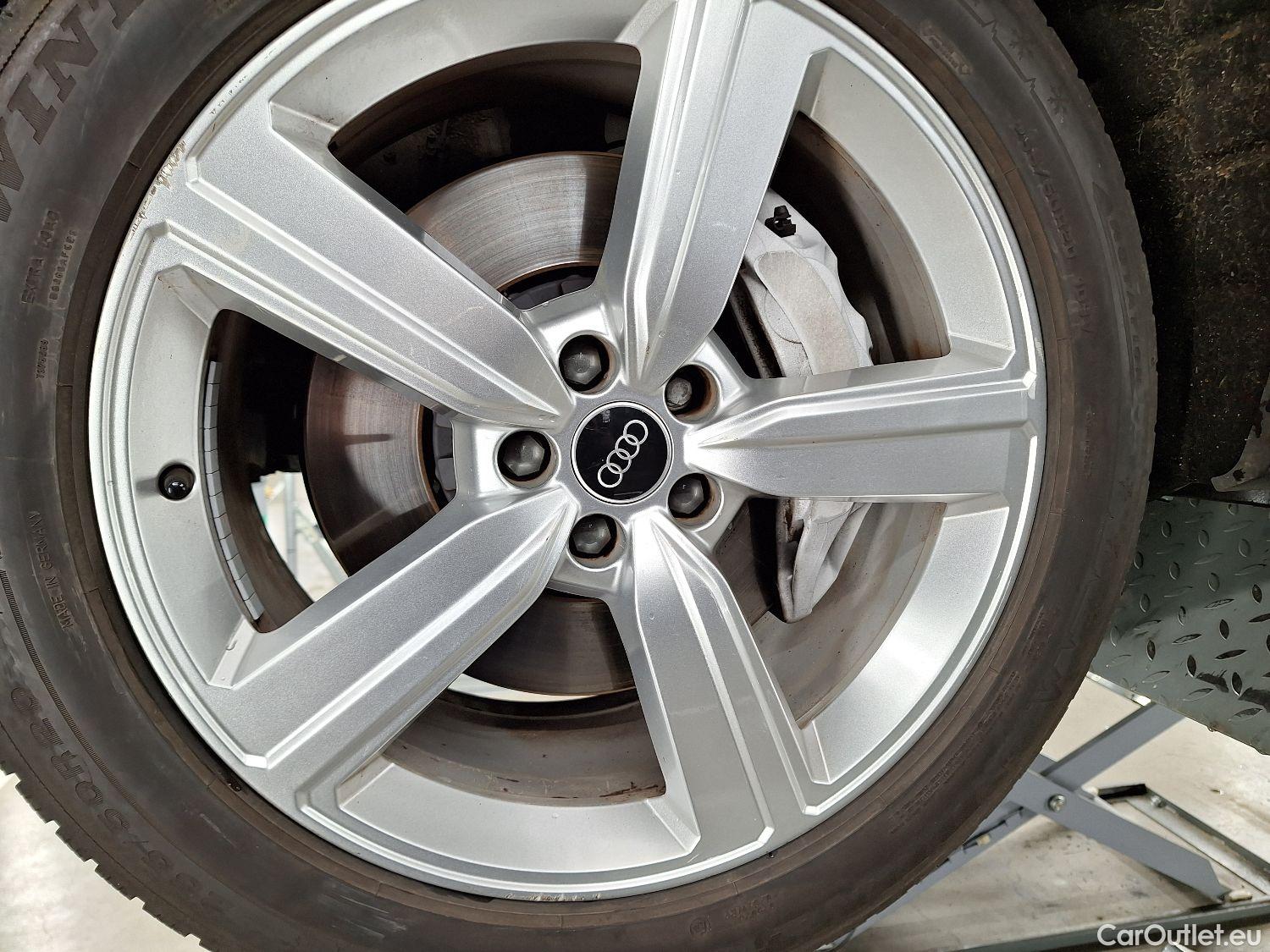  Audi  E-TRON Audi,  SB '19 BEV, Audi  Sportback 50 Quattro S-Line 5d #12