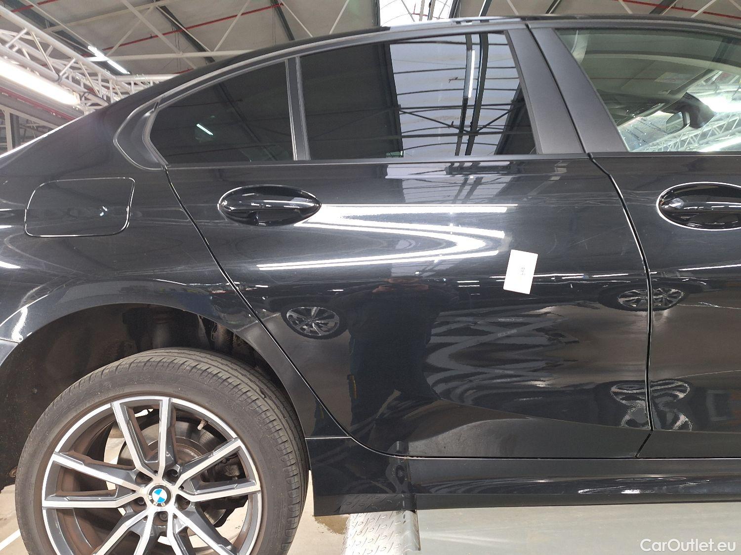  Bmw  Serie 3 BMW, 3-serie '18, BMW 3 Reeks Berline 318dA (110 kW) 4d #9