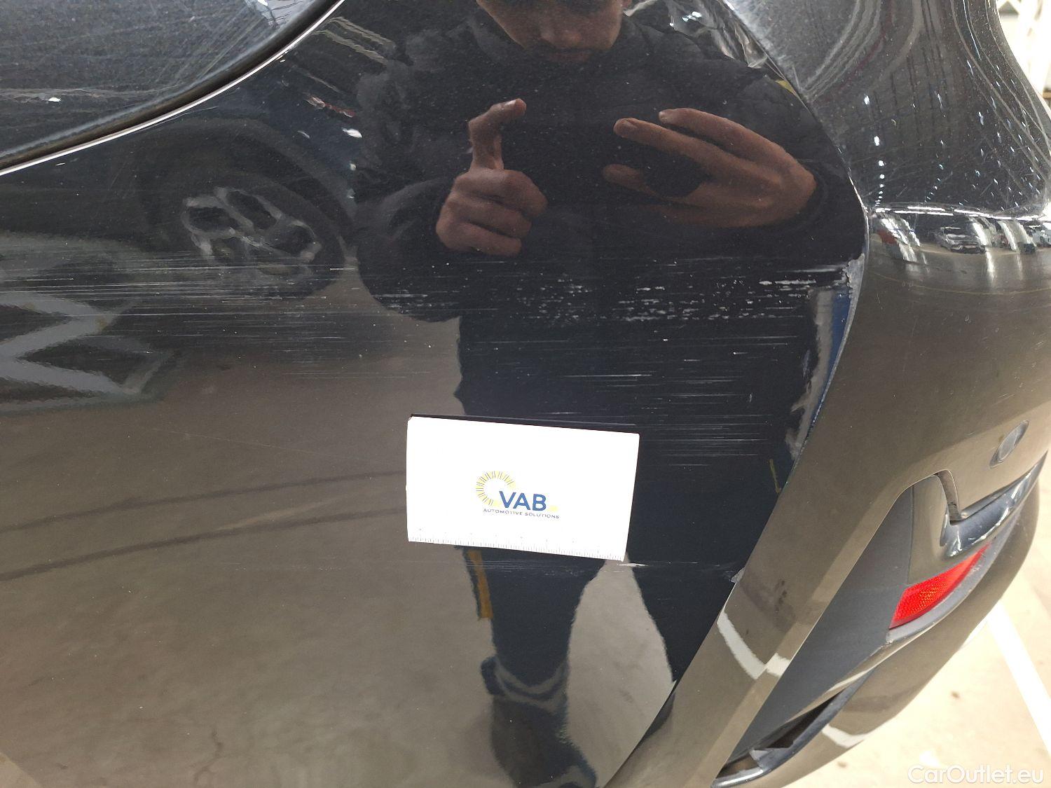  Bmw  Serie 3 BMW, 3-serie '18, BMW 3 Reeks Berline 318dA (110 kW) 4d #17