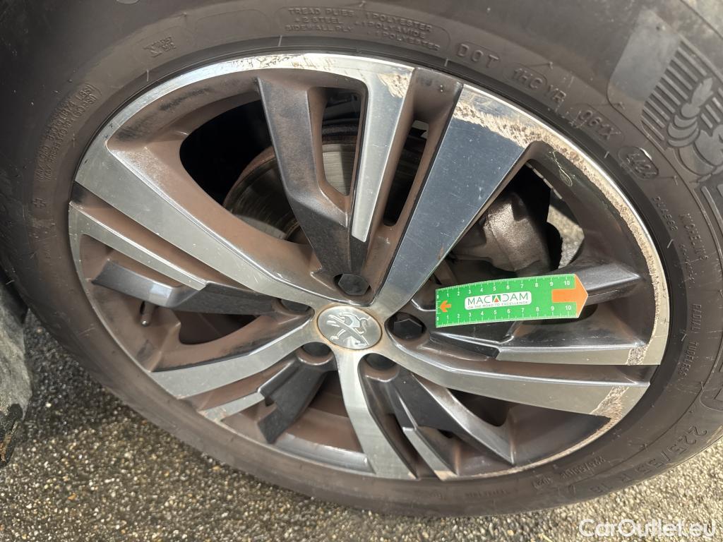  Peugeot  5008  Allure Pack 1.2 PureTech 130CV BVA8 7 Sieges E6d #4