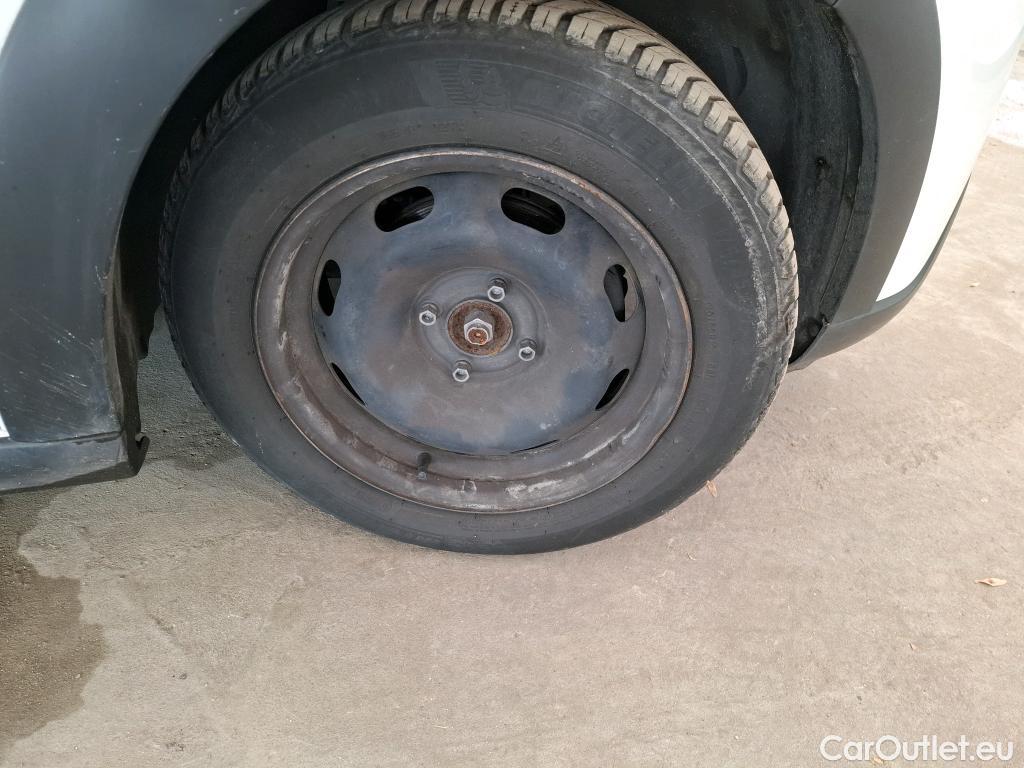  Citroen  C3  Feel Business 1.5 BlueHDI 100CV BVM5 E6dT #18