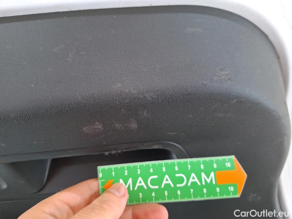  Citroen  C3  Feel Business 1.5 BlueHDI 100CV BVM5 E6dT #9