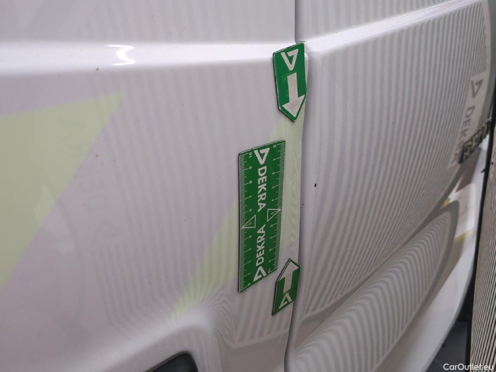  Renault  Trafic  Fourgon L1H1 3T Grand Confort 2.0 dCi 130CV BVM6 E6d #38