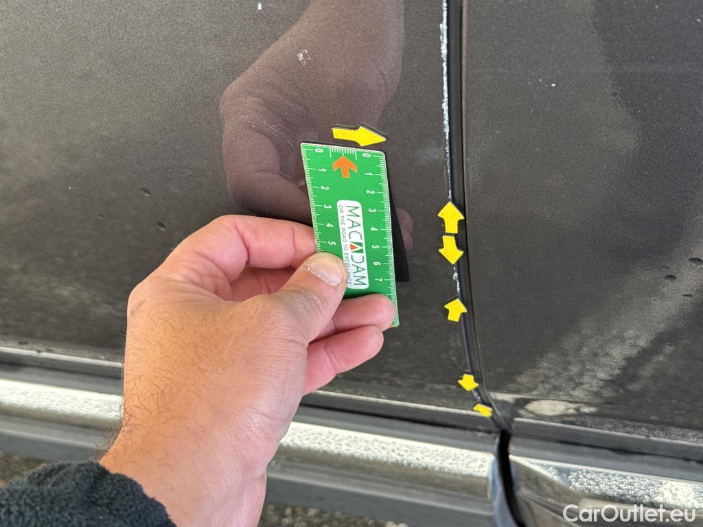  Peugeot  5008  Allure Pack 1.2 PureTech 130CV BVA8 7 Sieges E6d #61