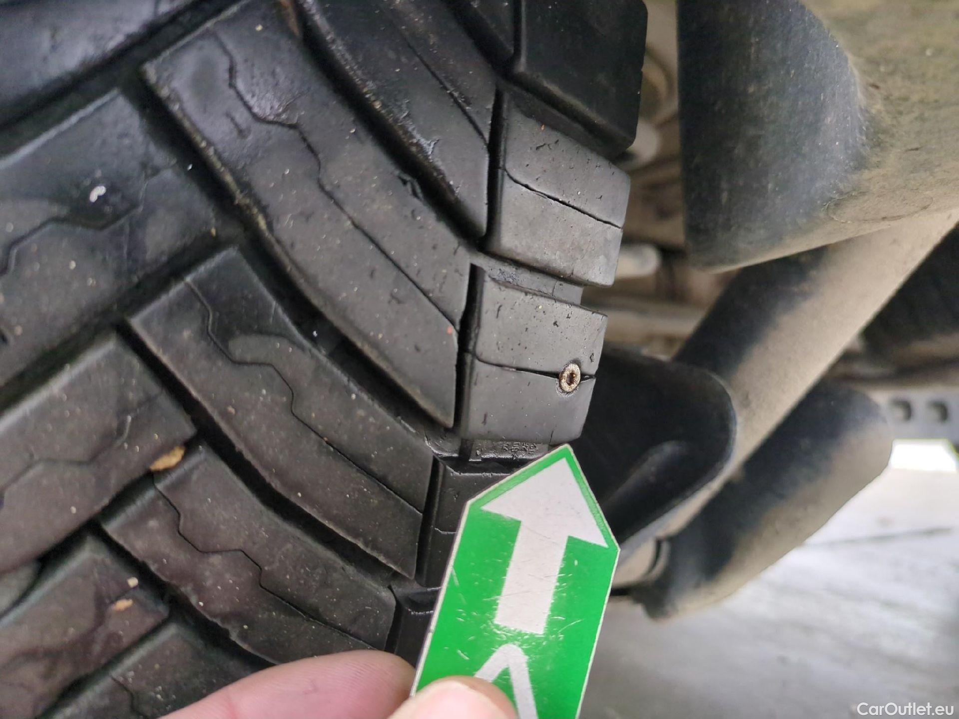  Renault  Trafic  Fourgon L1H1 3T Grand Confort 2.0 dCi 130CV BVM6 E6d #61