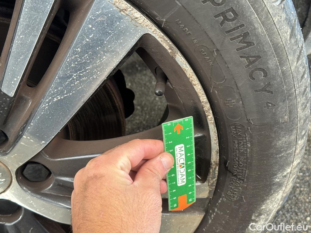  Peugeot  5008  Allure Pack 1.2 PureTech 130CV BVA8 7 Sieges E6d #53