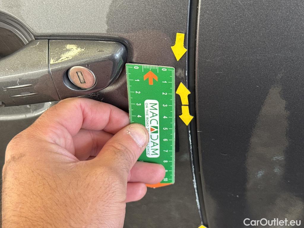  Peugeot  5008  Allure Pack 1.2 PureTech 130CV BVA8 7 Sieges E6d #59