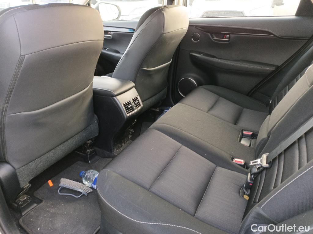  Lexus  NX LEXUS  / 2017 / 5P / todoterreno 2.5 300h Business Navigation 2WD #9