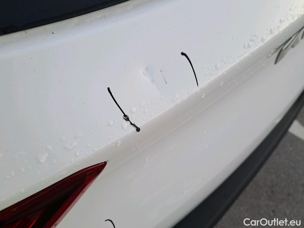  KIA  STONIC KIA  / 2017 / 5P / todoterreno 1.0 T-GDi 74kW (100CV) MHEV iMT Concept #3