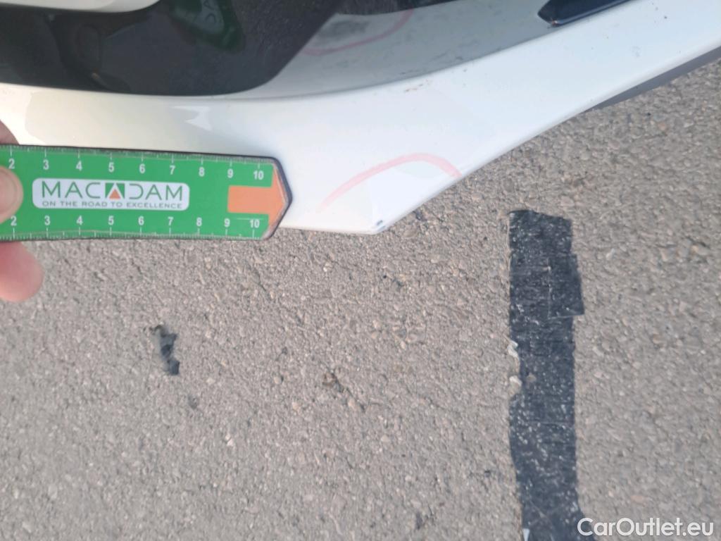  KIA  Sorento KIA  / 2020 / 5P / todoterreno 1.6 T-GDi PHEV Drive 4x4 7pl #17