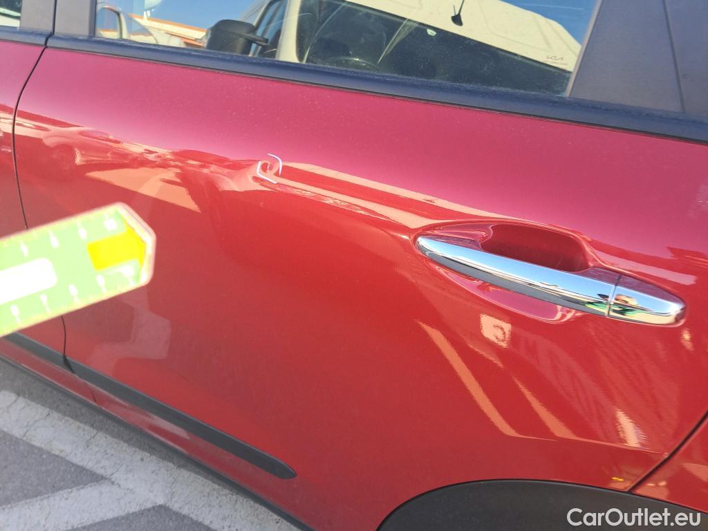  KIA  Niro KIA  / 2019 / 5P / crossover 1.6 GDi HEV 104kW (141CV) Drive #23