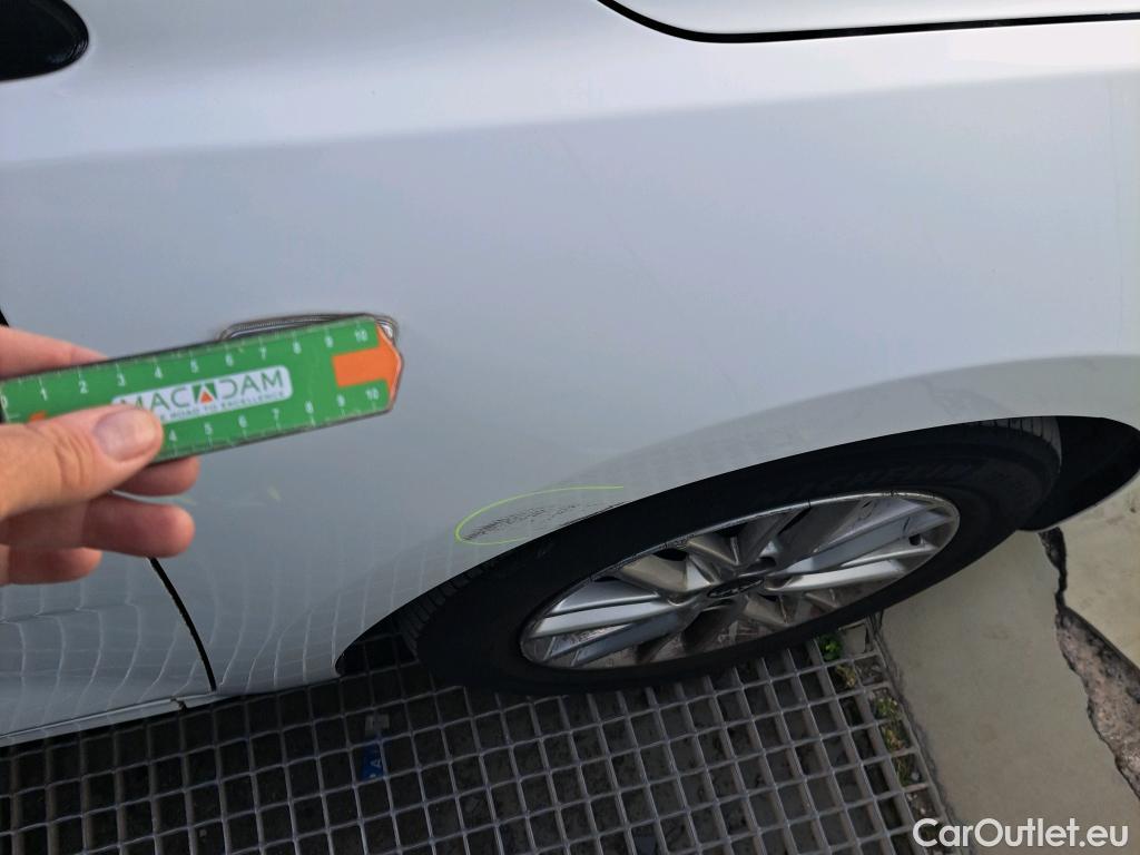  KIA  Rio KIA  / 2020 / 5P / berlina con portón 1.0 T-GDi 74kW (100CV) MHEV iMT Concept #32