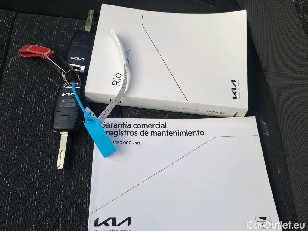  KIA  Rio KIA  / 2020 / 5P / berlina con portón 1.0 T-GDi 74kW (100CV) MHEV iMT Concept #20