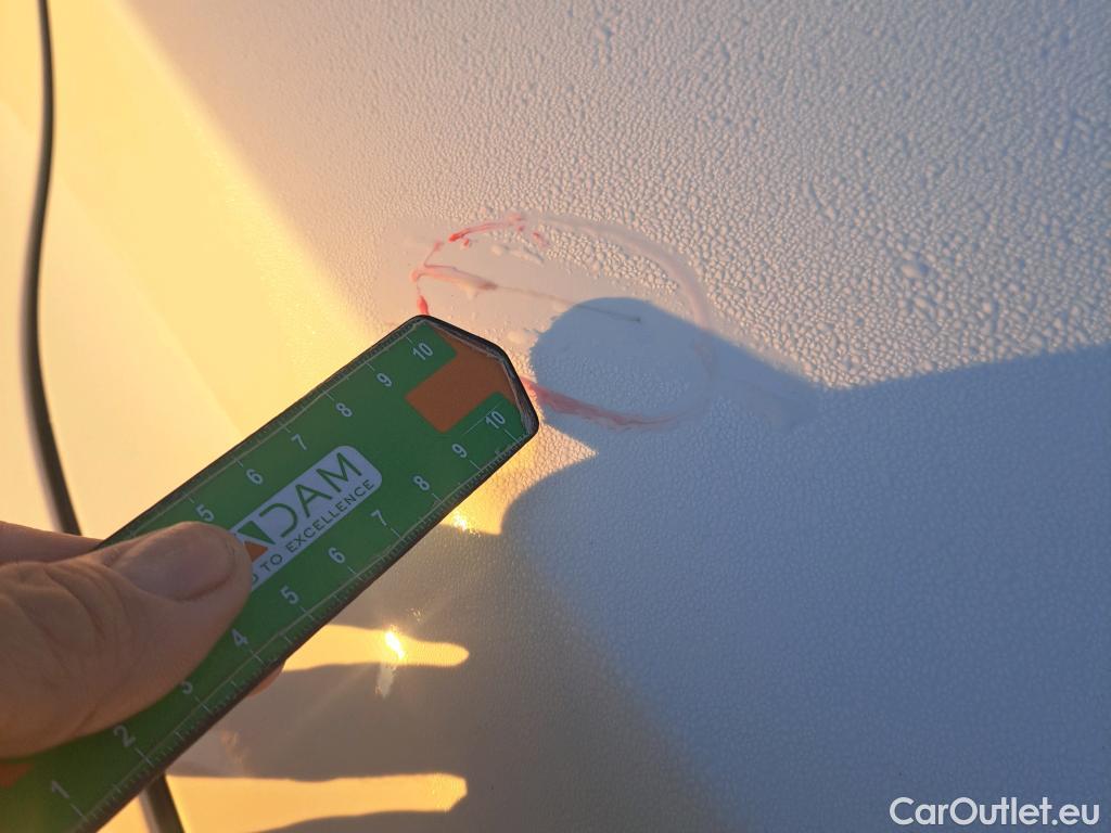  KIA  Sorento KIA  / 2020 / 5P / todoterreno 1.6 T-GDi PHEV Drive 4x4 7pl #4