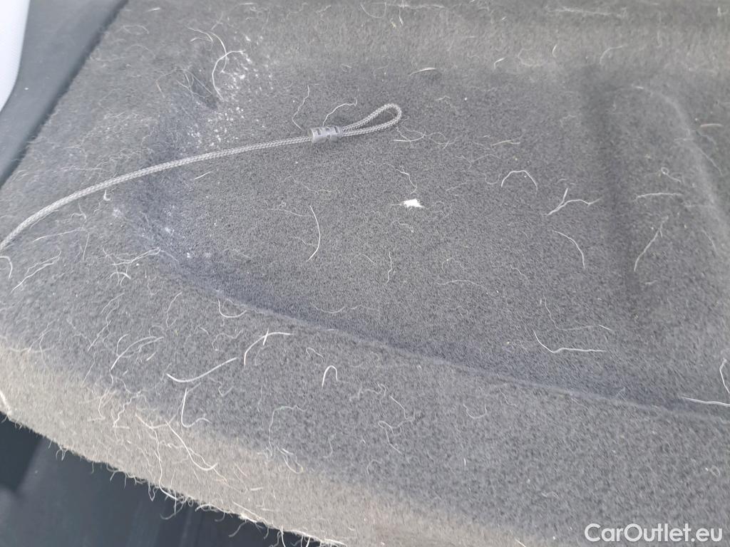  KIA  Rio KIA  / 2020 / 5P / berlina con portón 1.0 T-GDi 74kW (100CV) MHEV iMT Concept #11