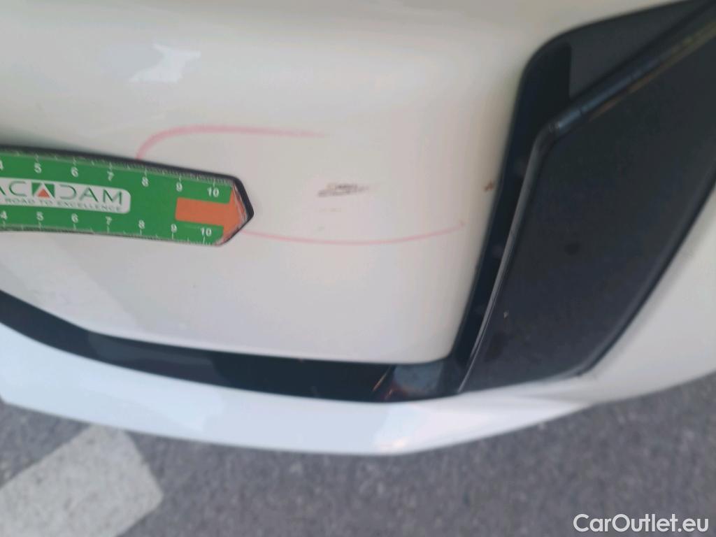  KIA  Sorento KIA  / 2020 / 5P / todoterreno 1.6 T-GDi PHEV Drive 4x4 7pl #16