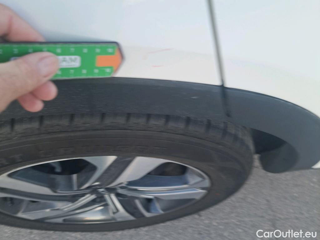  KIA  Sorento KIA  / 2020 / 5P / todoterreno 1.6 T-GDi PHEV Drive 4x4 7pl #19