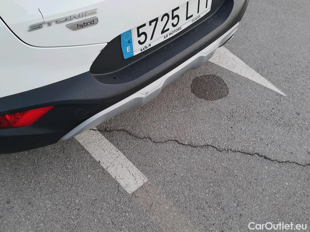  KIA  STONIC KIA  / 2017 / 5P / todoterreno 1.0 T-GDi 74kW (100CV) MHEV iMT Concept #8