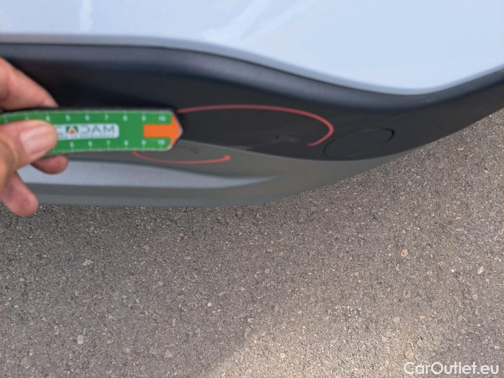  Hyundai  Konna HYUNDAI Kona / 2017 / 5P / todoterreno 1.6 GDI HEV SLE DCT #13