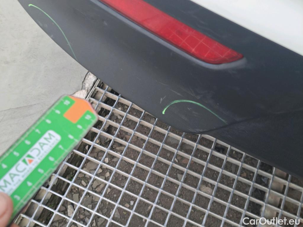  KIA  Rio KIA  / 2020 / 5P / berlina con portón 1.0 T-GDi 74kW (100CV) MHEV iMT Concept #19