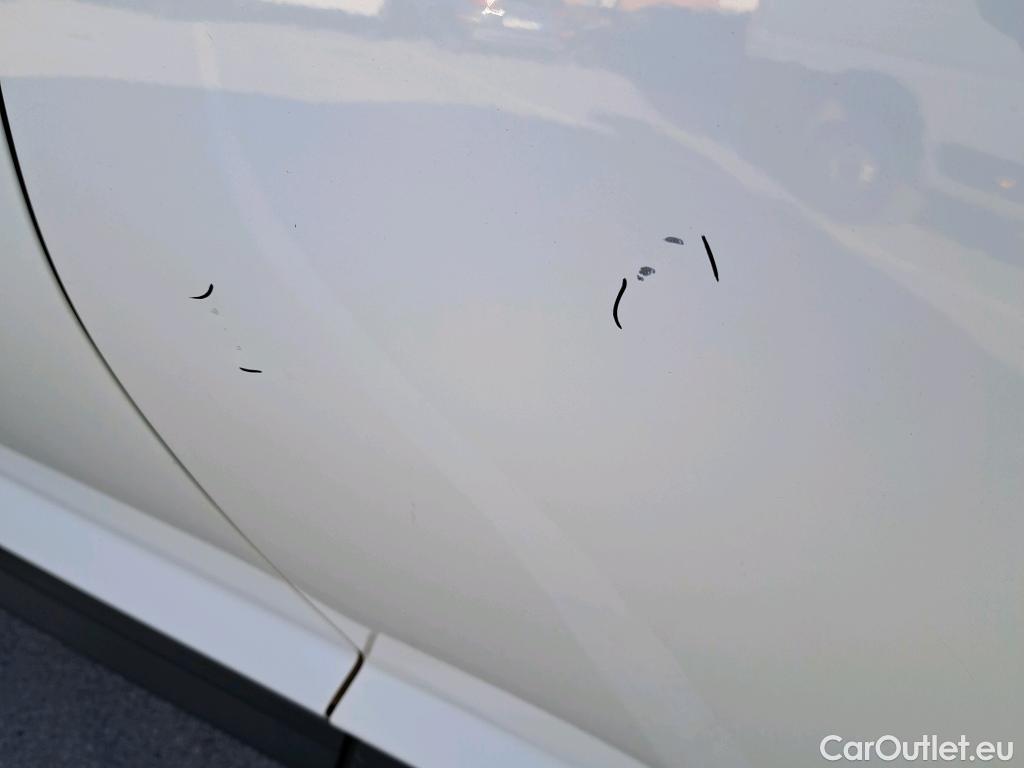  Nissan  Juke NISSAN  / 2019 / 5P / crossover DIG-T 84 kW (114 CV) 6M/T Acenta  #4