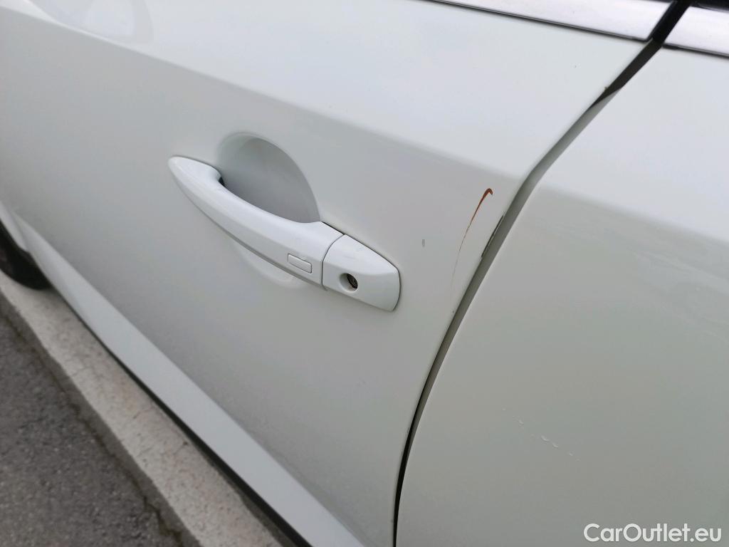  Nissan  Qashqai NISSAN  / 2021 / 5P / todoterreno DIG-T 103kW (140CV) mHEV 4x2 Acenta #14