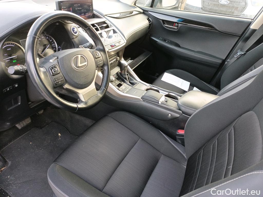  Lexus  NX LEXUS  / 2017 / 5P / todoterreno 2.5 300h Business Navigation 2WD #10